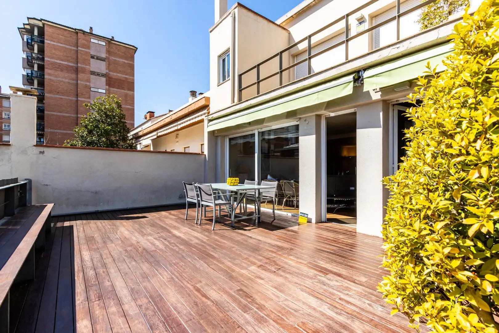 Terraza de Casa adosada en venta en Sabadell con Piscina comunitaria