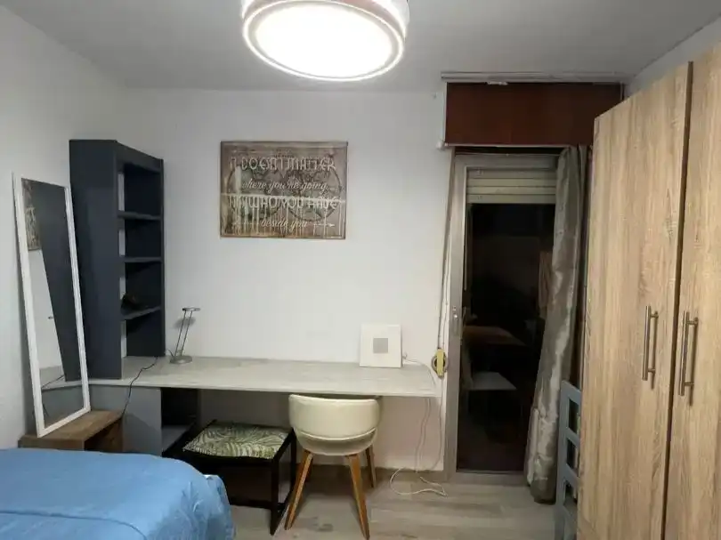 Habitación de Piso para compartir en Pla - Carolinas