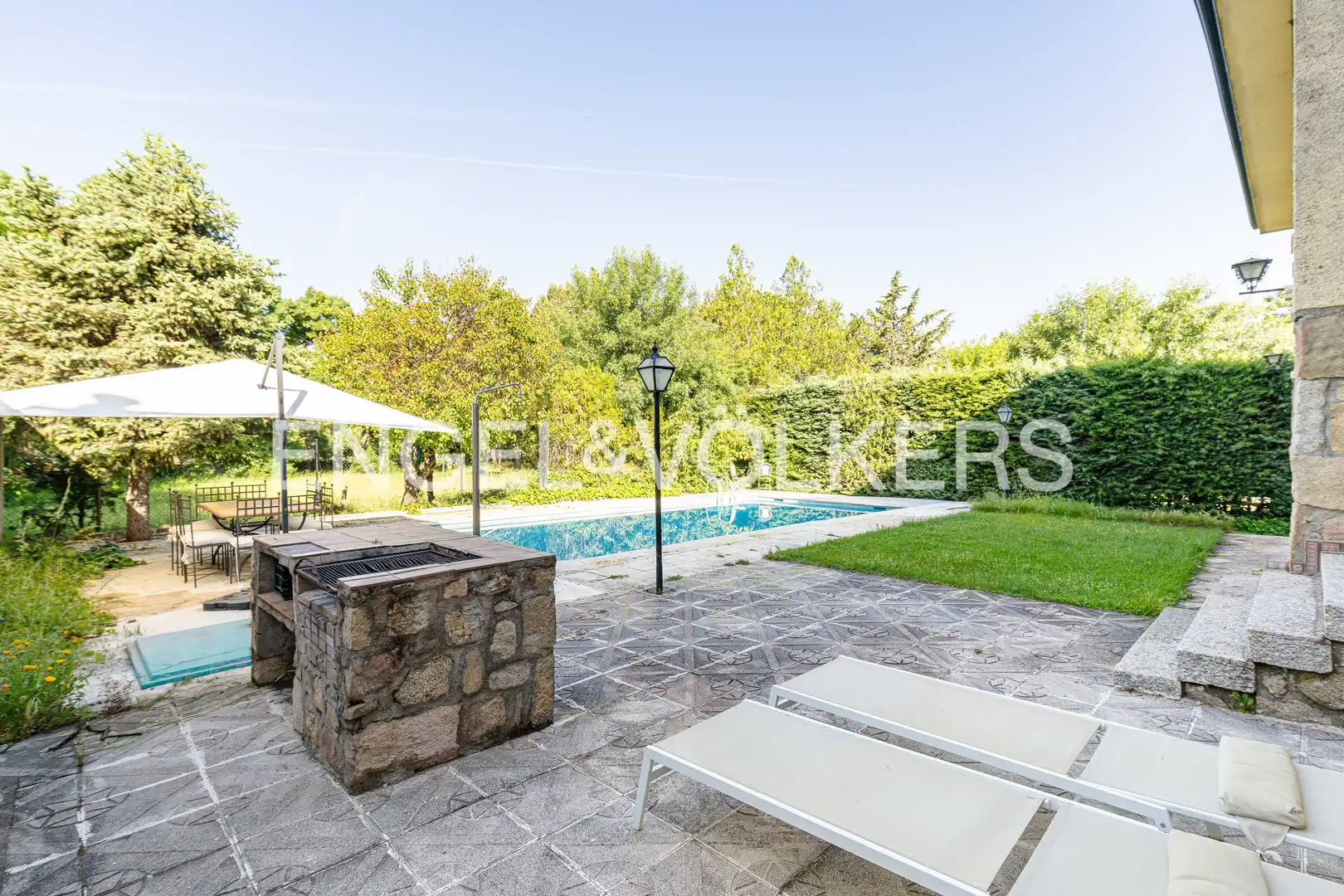Garden of Detached homes for sale in El Escorial  with Heating, Private garden and Terrace