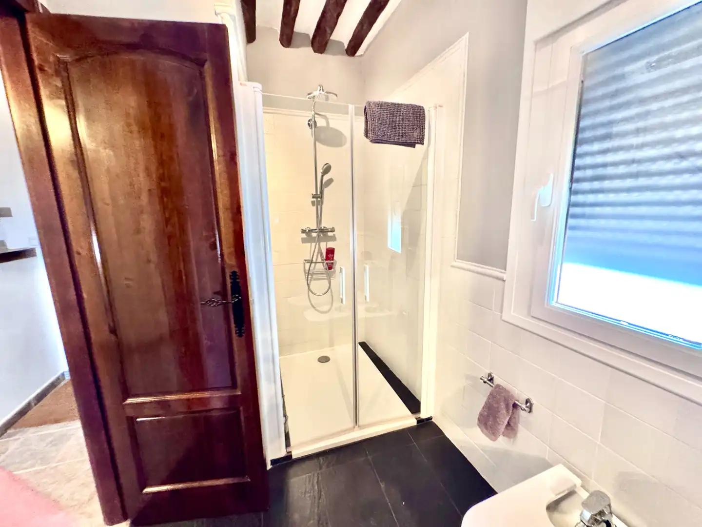 Bany de Casa o xalet en venda en Válor amb Calefacció, Jardí privat i Terrassa