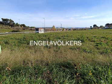 Terreno industrial en venta en Vilobí del Penedès