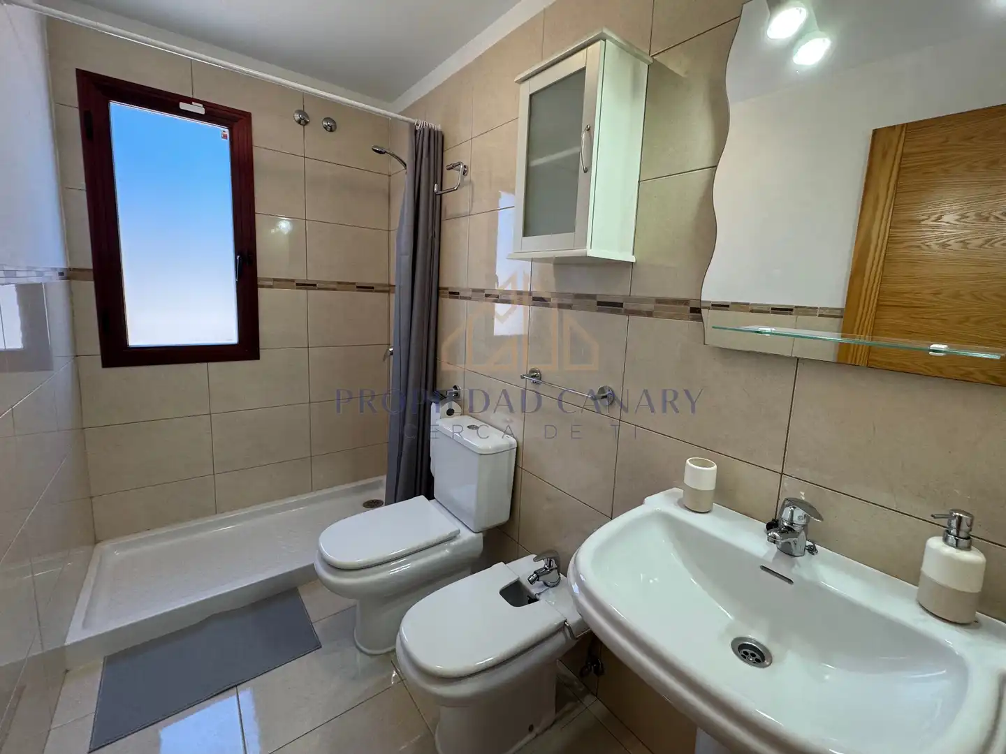 Baño de Casa adosada de alquiler en La Orotava con Jardín privado, Terraza y Amueblado