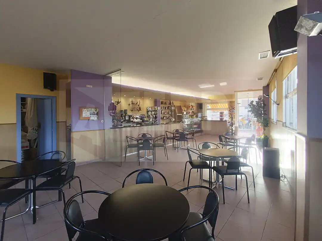 Local comercial en venda a Kaputxinoak / Capuchinos - Galtzaraborda, imagen 4