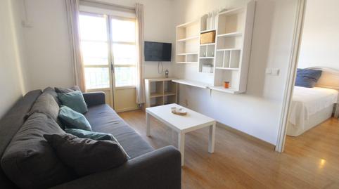 Foto 2 de Pis de lloguer a Molina Lario, Centro Histórico, Málaga Capital