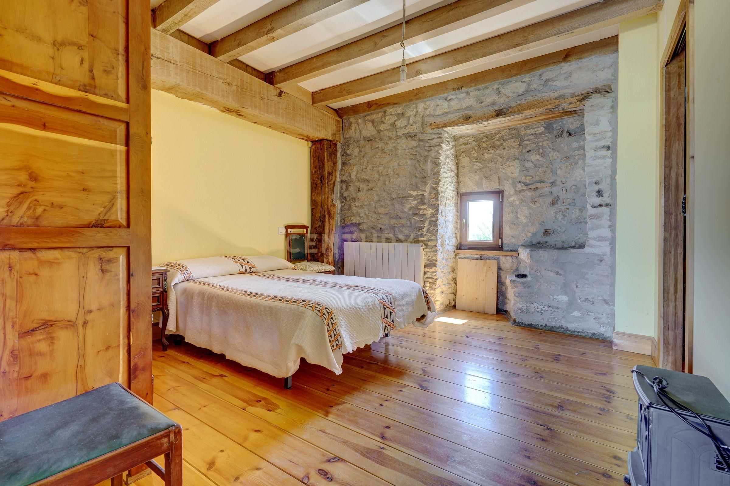 Bedroom of House or chalet for sale in Valle de Losa  with Private garden, Storage room and Balcony