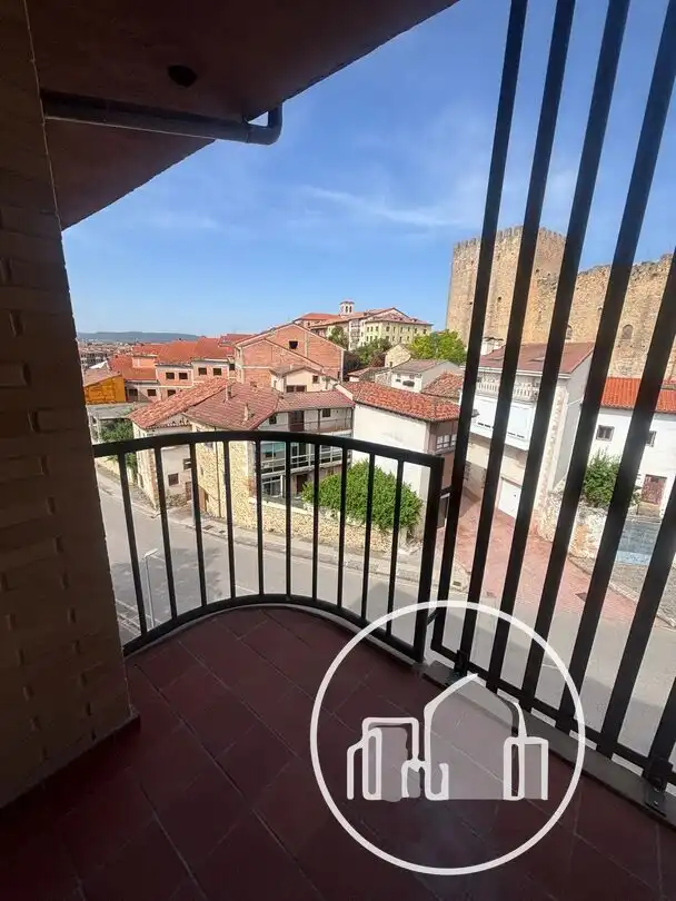 Terraza de Piso de alquiler en Medina de Pomar