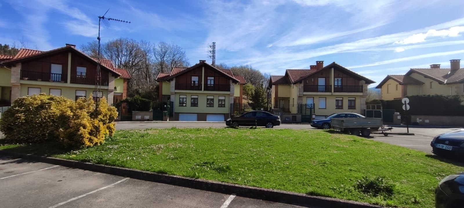Casa adosada en venda en Mazcuerras amb Calefacció, Jardí privat i Terrassa