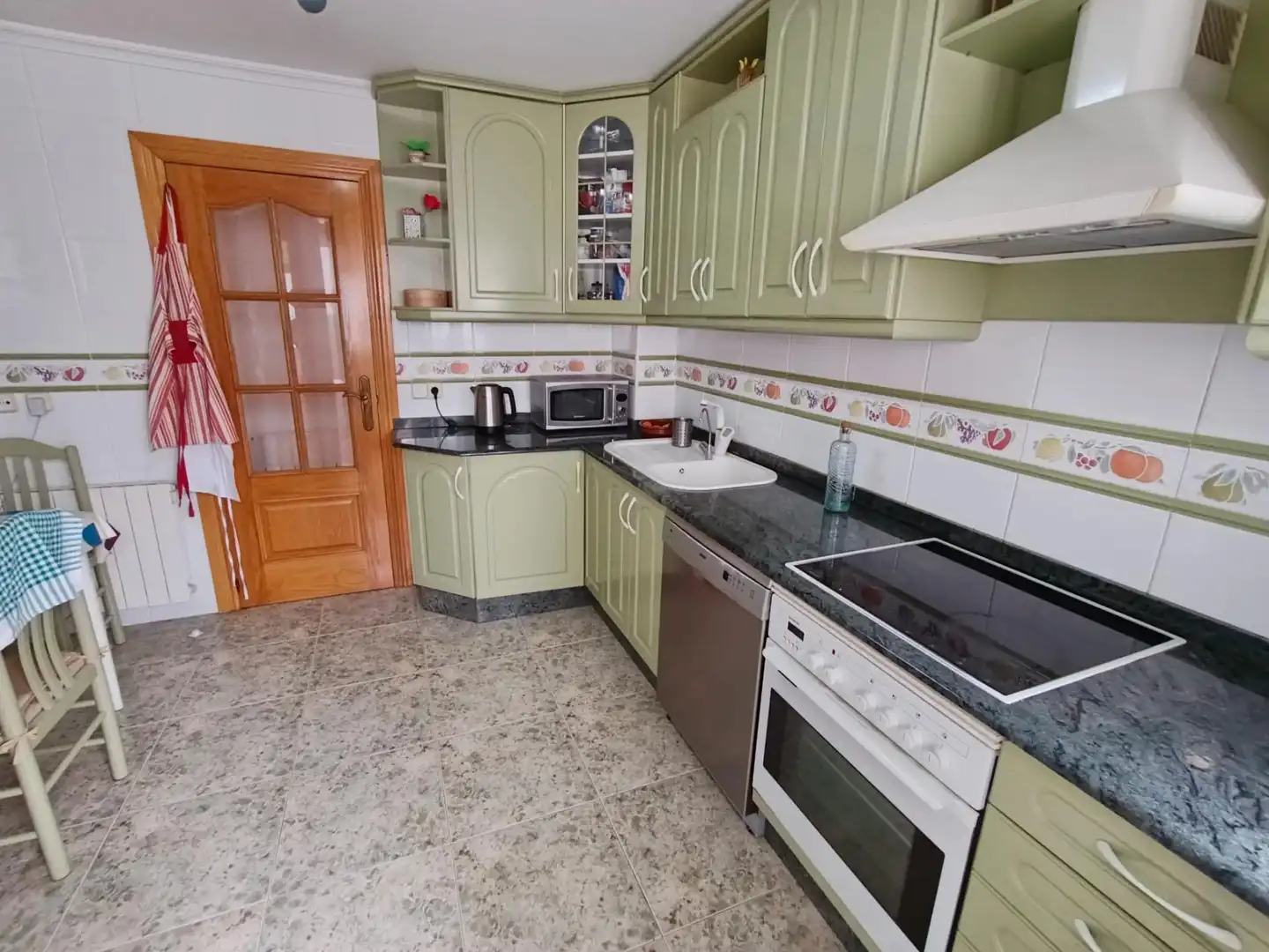 Kitchen of Flat for rent in Albacete  with Air Conditioner, Heating and Parquet flooring