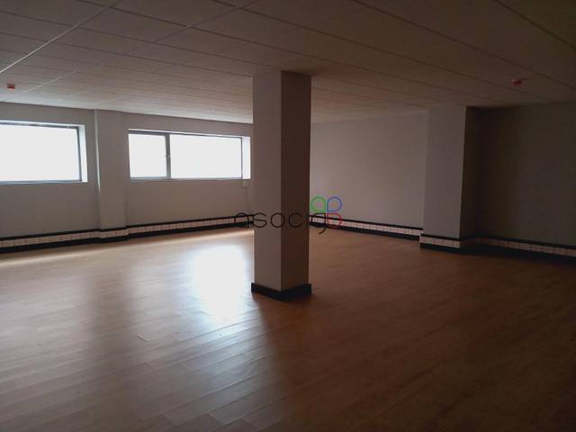 Oficina en Venta en FRANCISCO ARITIO en Estación - Los Manantiales