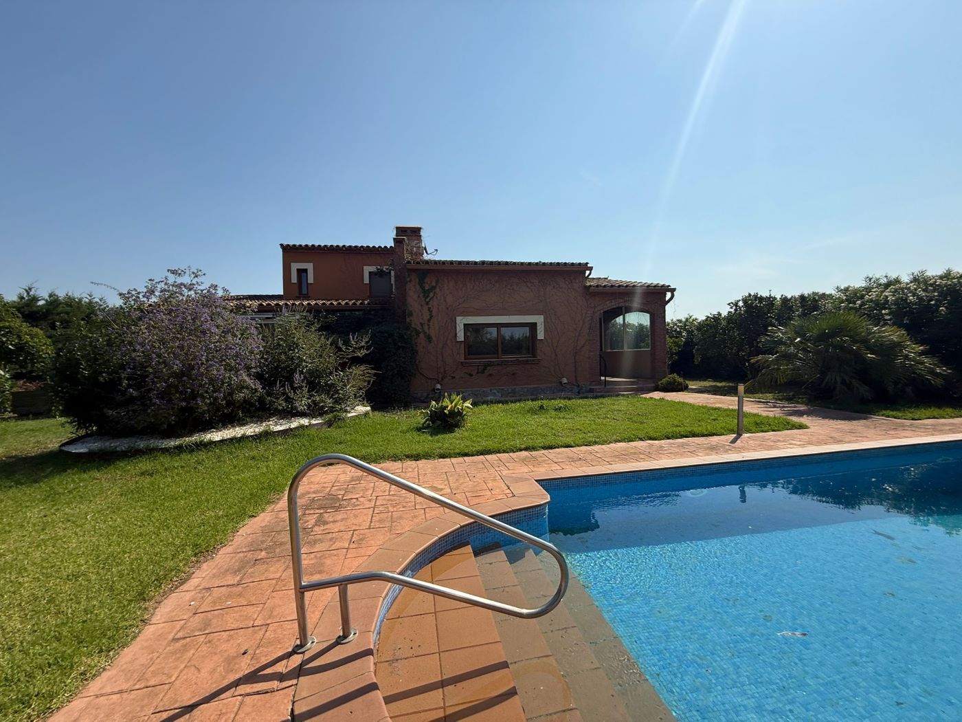 Piscina de Casa o xalet en venda en Peralada amb Aire condicionat, Calefacció i Jardí privat