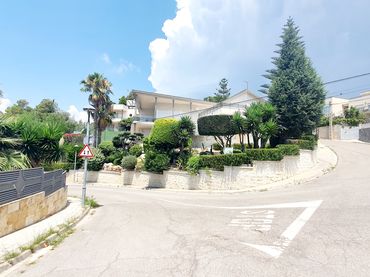 Casa amb balcó en venda a Segur de Calafell
