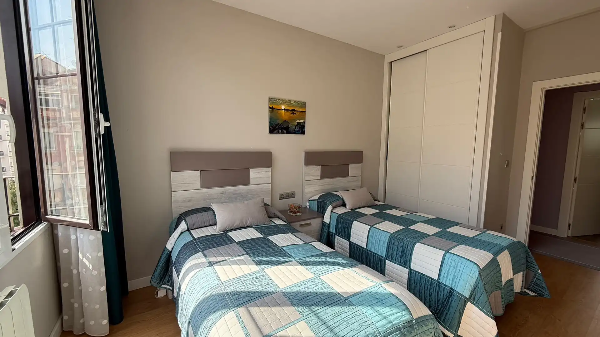 Habitación de Piso en venta en Bilbao  con Calefacción y Balcón