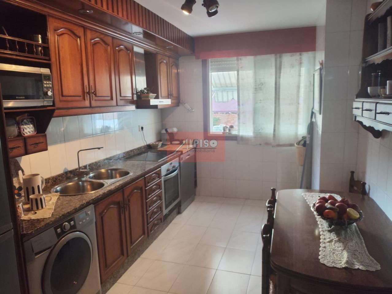 Kitchen of Flat for sale in Ourense Capital   with Heating, Parquet flooring and Storage room