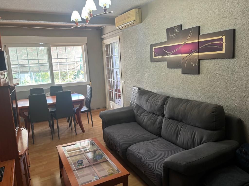 Flat for sale in Madrid, Ciudad 70