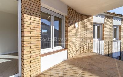 Exterior view of Apartment for sale in Palafrugell  with Air Conditioner, Heating and Terrace