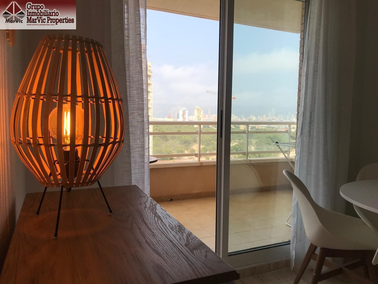 Habitación de Apartamento en venta en Benidorm con Aire acondicionado, Terraza y Balcón