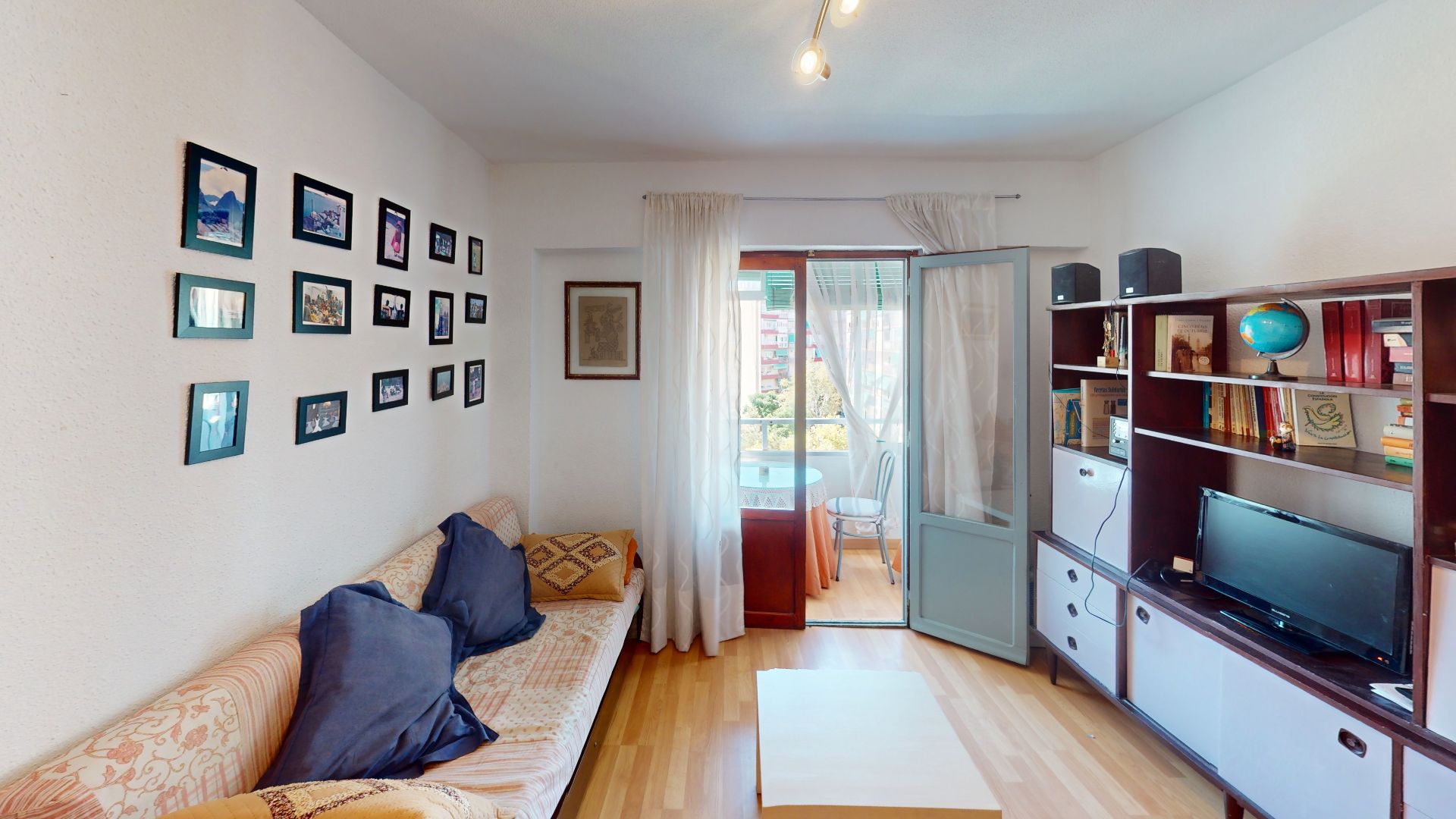 Habitación de Piso en venta en Alicante / Alacant con Amueblado y Balcón