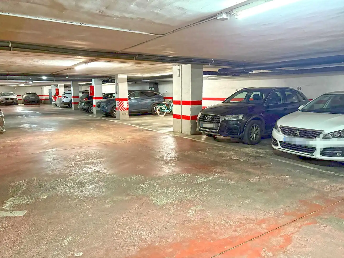 Parkplatz von Wohnung zum Verkauf in Alicante / Alacant mit Klimaanlage, Heizung und Terrasse