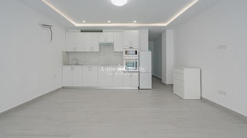 Foto 3 de Piso en venta en Suecia, 23, Los Cristianos, Arona