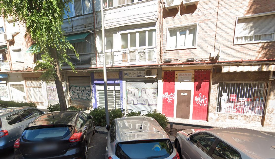 Exterior view of Premises for sale in  Madrid Capital  with Air Conditioner
