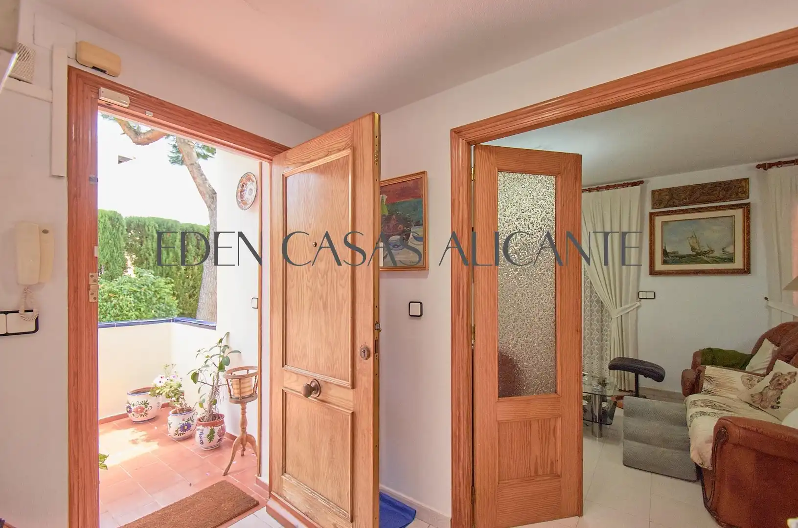 Casa aparellada amb terrassa en venda a Bellavista - Capiscol - Frank Espinós, imagen 5
