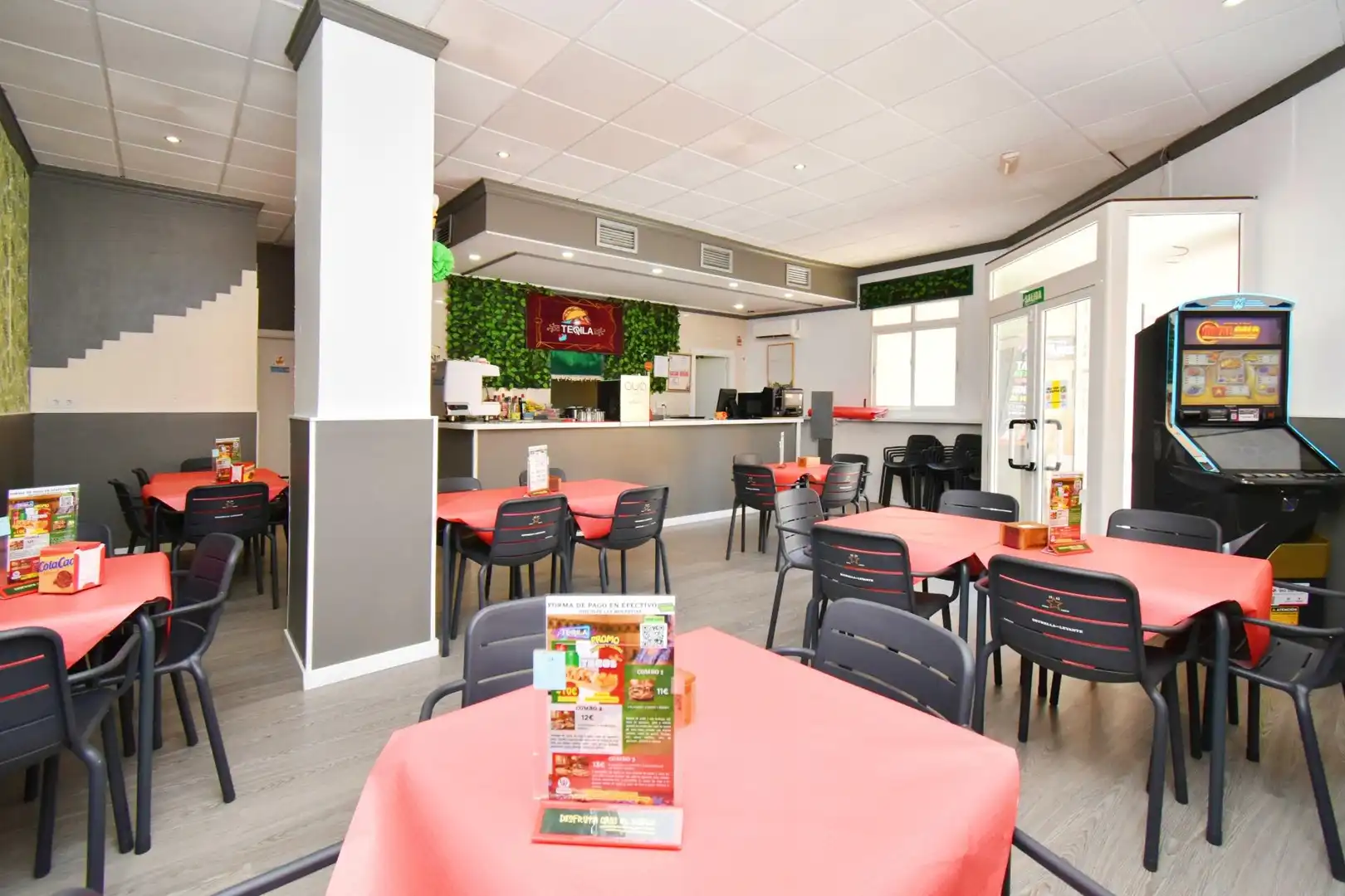 Local en venta en El Ejido con Aire acondicionado