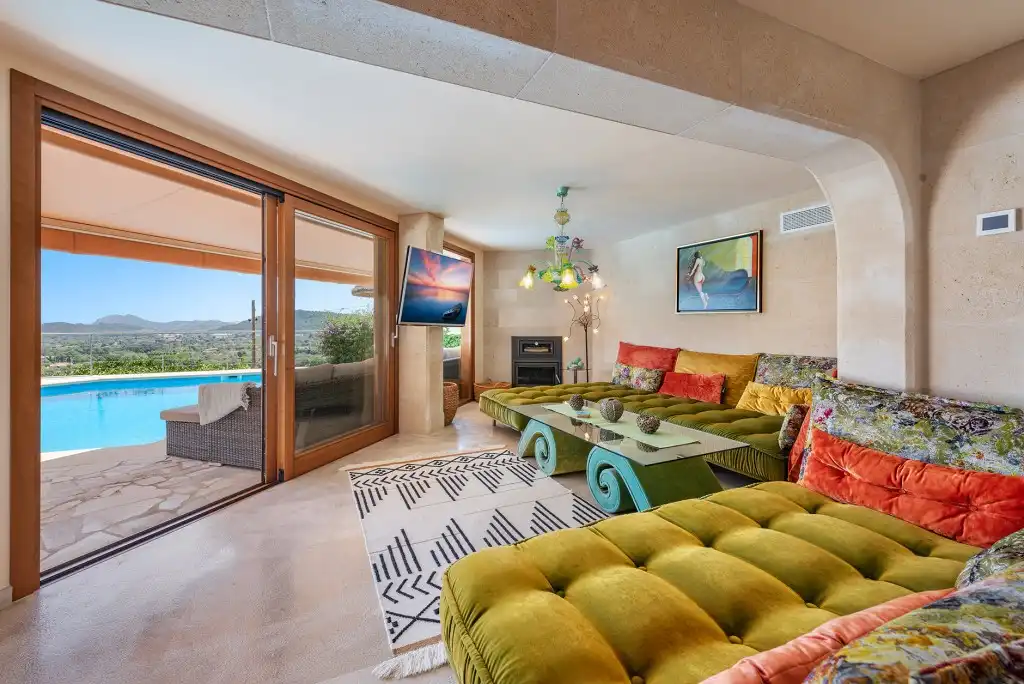 Sala de estar de Casa o chalet en venta en Pollença con Aire acondicionado, Calefacción y Jardín privado