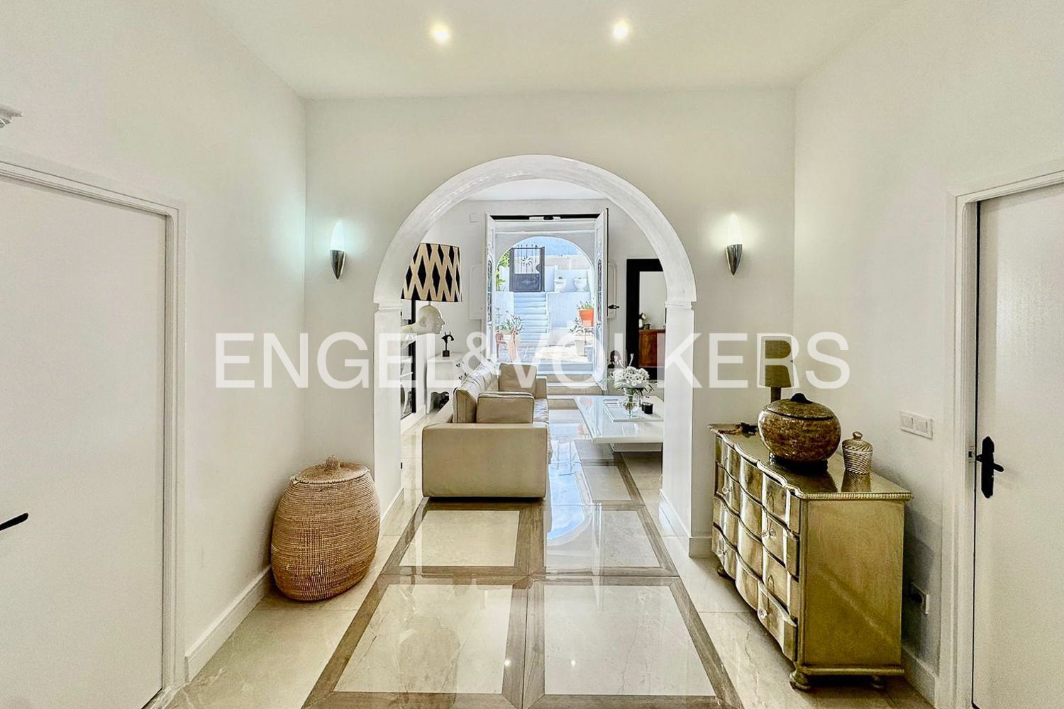 House or chalet for sale in Gilet  with Heating, Terrace and Swimming Pool