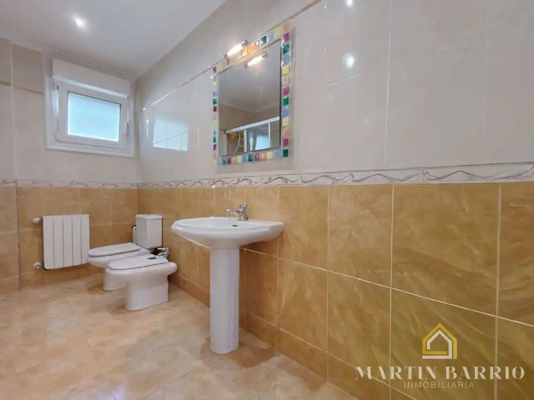 Baño de Casa o chalet en venta en Muskiz con Calefacción, Jardín privado y Terraza