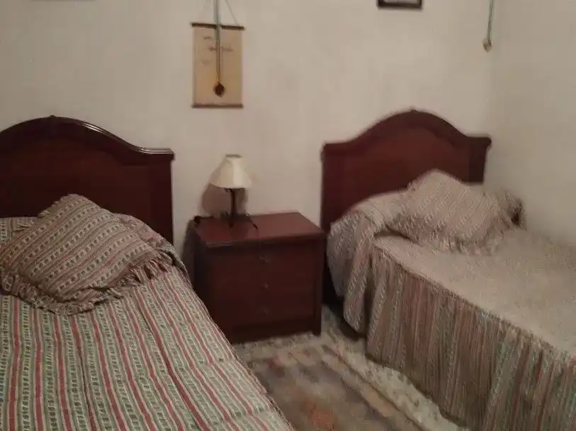 Dormitori de Pis de lloguer en Marmolejo amb Aire condicionat i Moblat