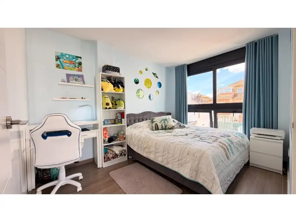 House with pool for sale in Calle Maite Pagazaurtundua Ruiz, imagen 32