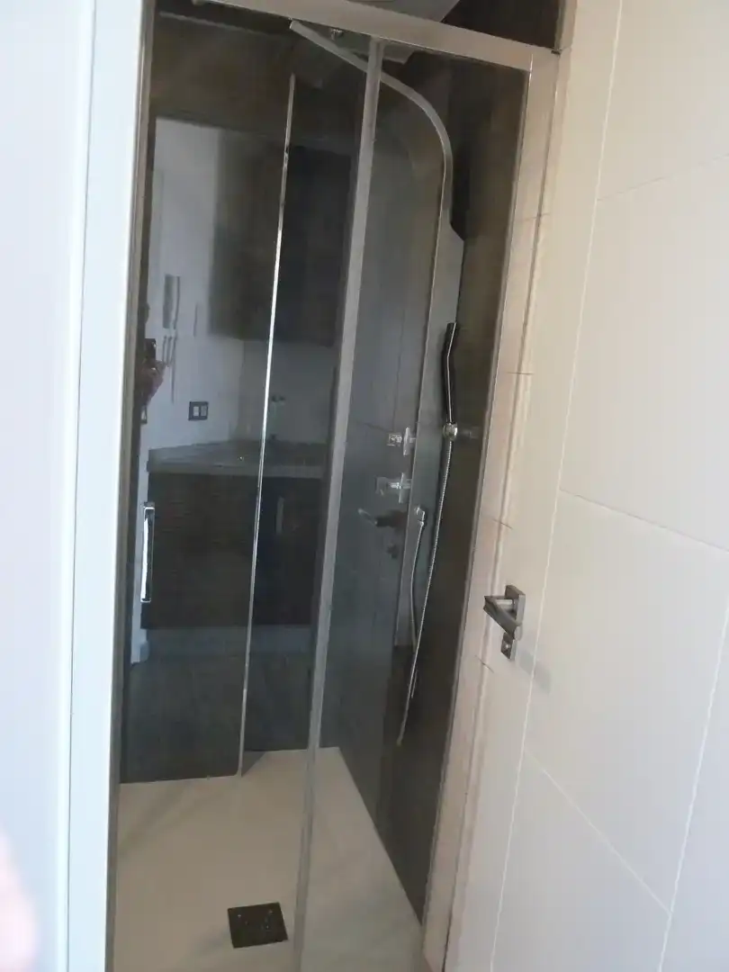 Badezimmer von Wohnung zur Miete in Rincón de la Victoria mit Klimaanlage und Schwimmbad