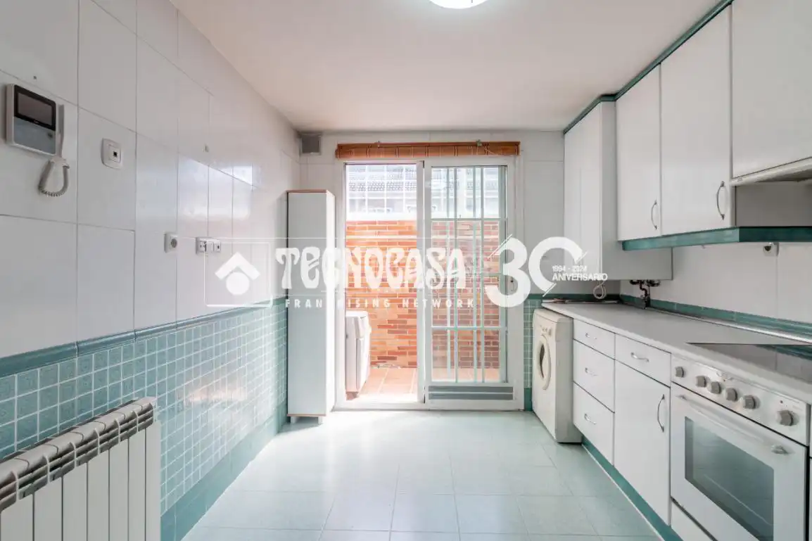 Cocina de Casa adosada en venta en Madrid con Parquet