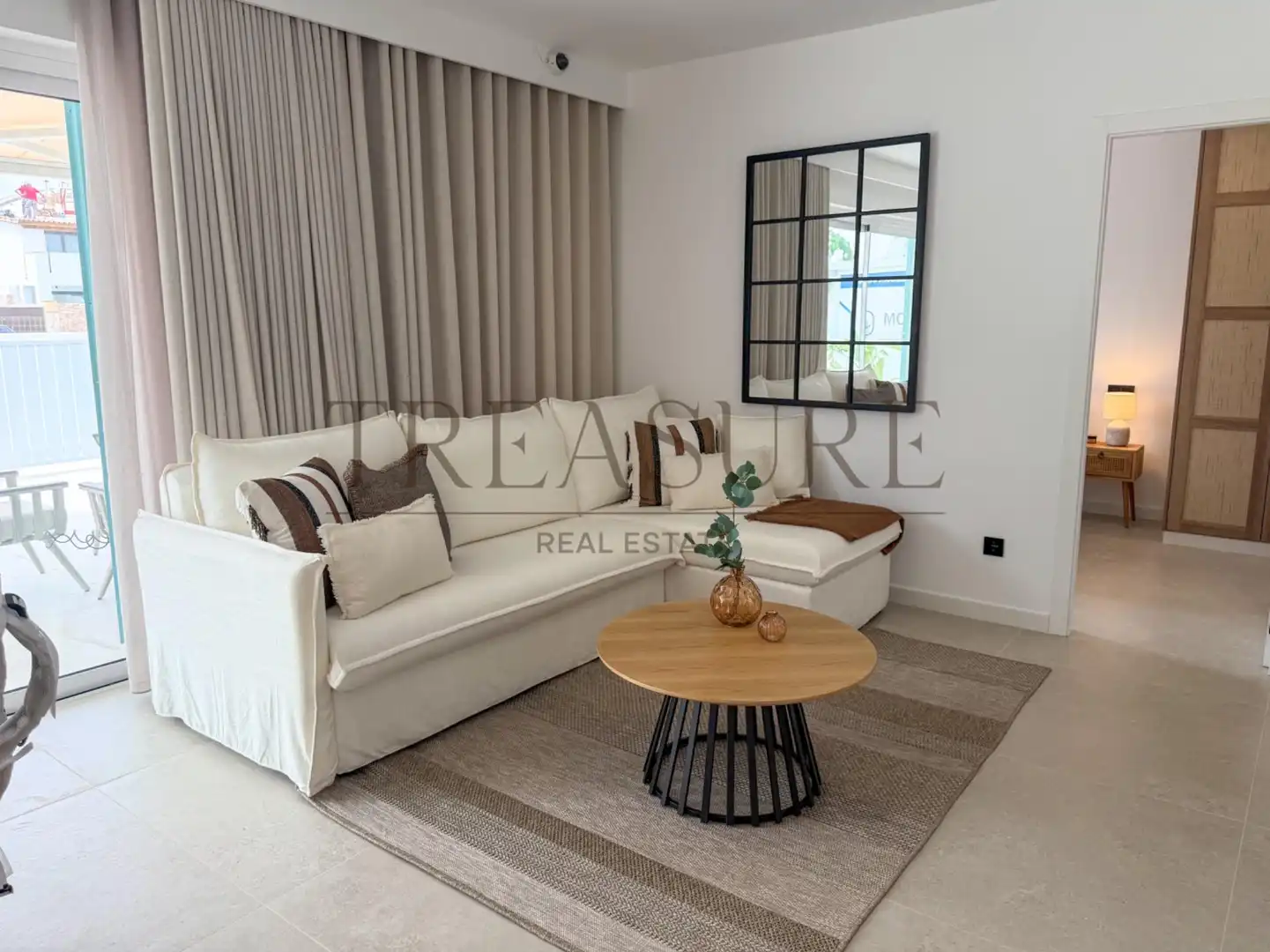 Sala d'estar de Planta baixa en venda en Pilar de la Horadada amb Aire condicionat, Jardí privat i Terrassa