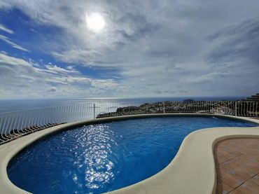Chalet con piscina en venta en Cumbre del Sol