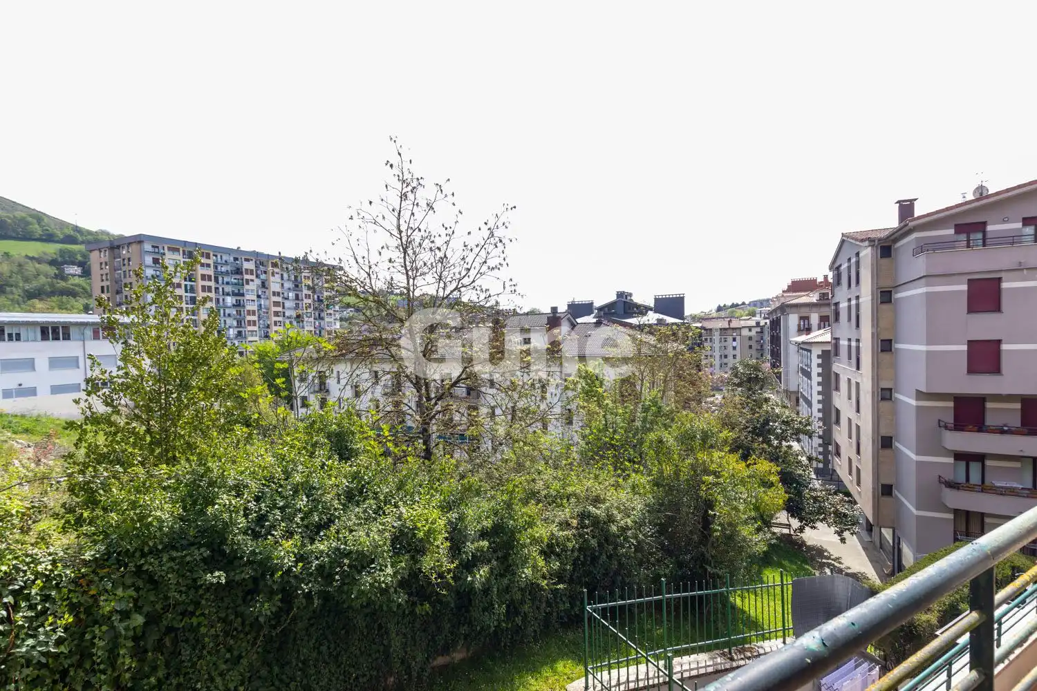 Vista exterior de Piso en venta en Urretxu con Calefacción, Jardín privado y Terraza