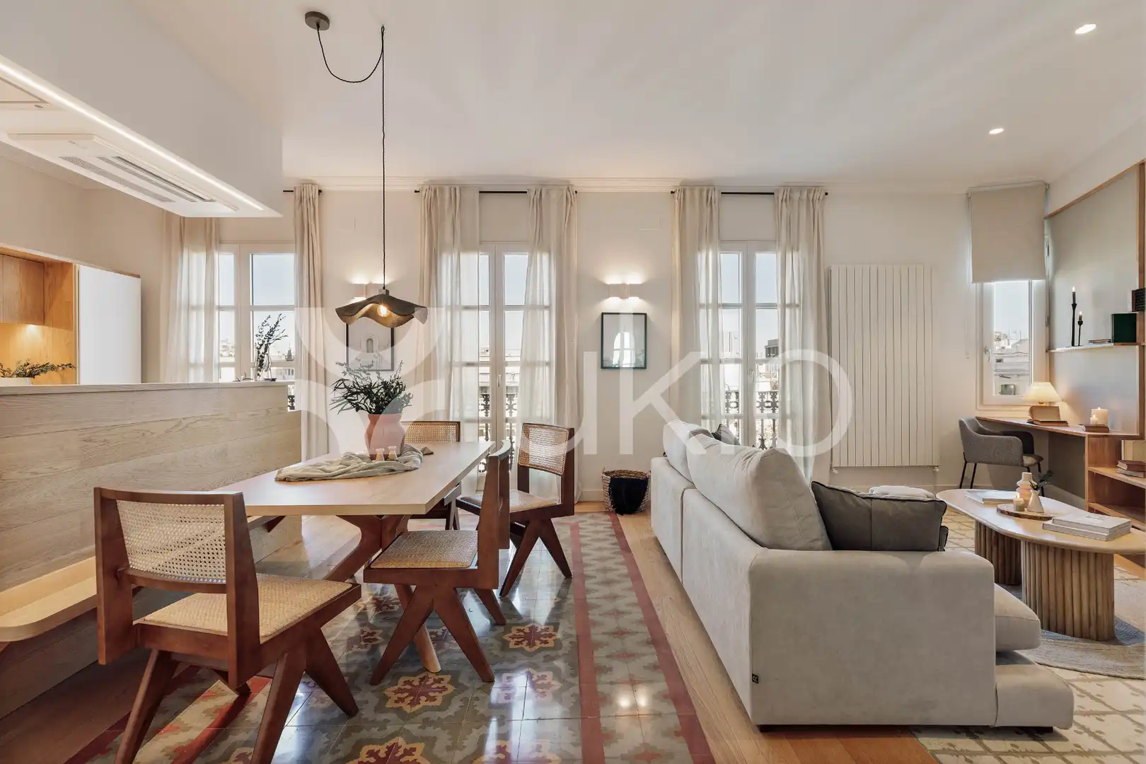 Sala de estar de Apartamento de alquiler en Barcelona con Aire acondicionado, Calefacción y Amueblado