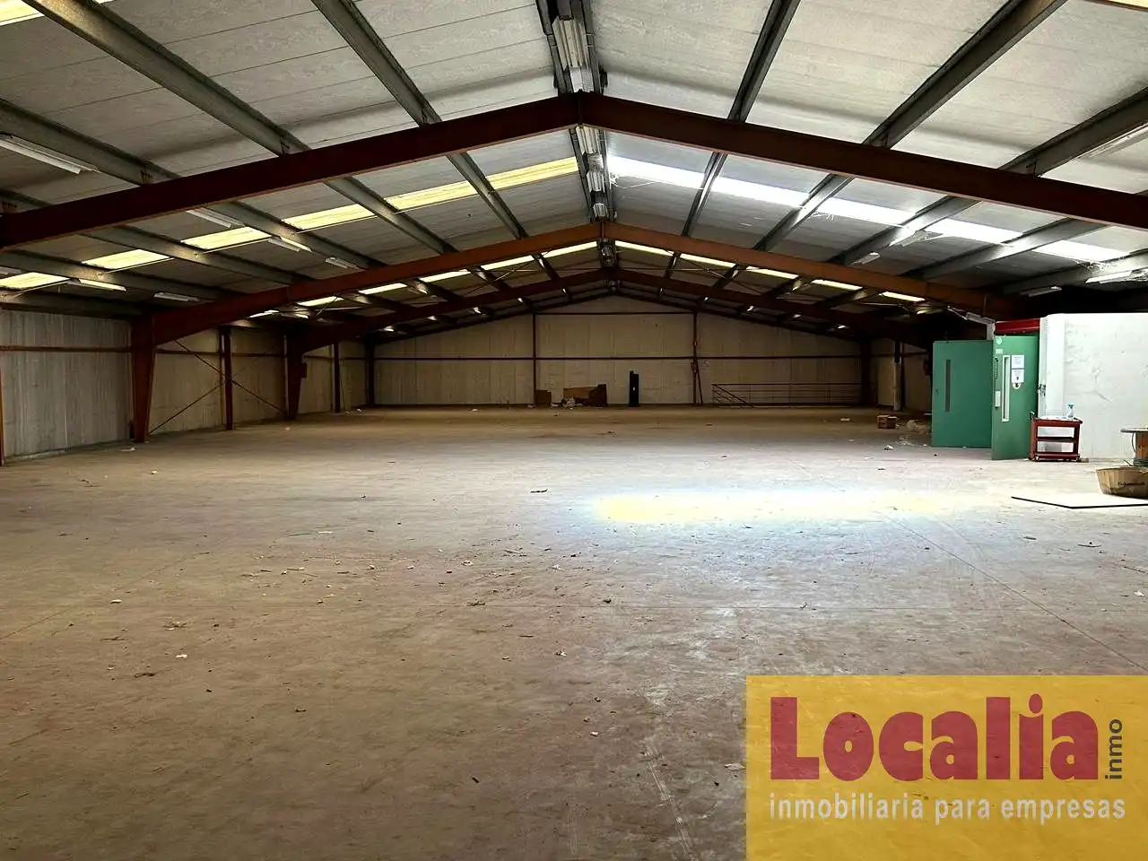 Industrial buildings for rent in Los Corrales de Buelna 