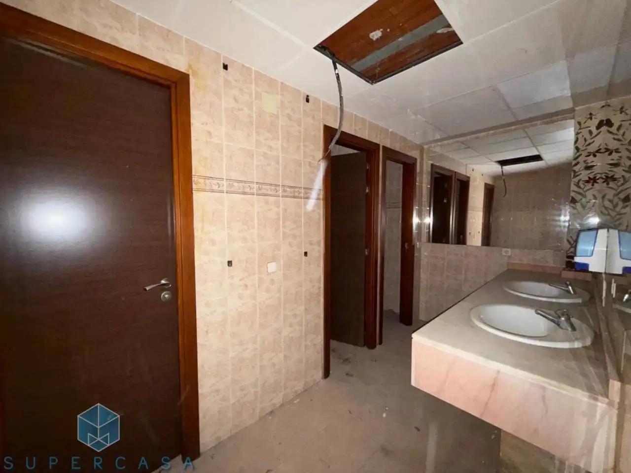 Business premises for sale in Calle San Vicente, imagen 16