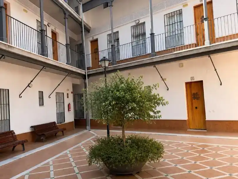 Vista exterior de Dúplex en venda en Sevilla amb Aire condicionat i Parquet