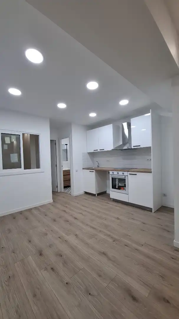 Kitchen of Flat for sale in Barcelona  with Parquet flooring, Oven and Alarm
