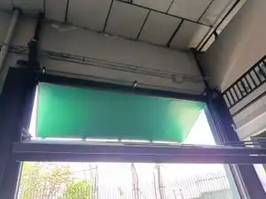 Vista exterior de Nave industrial en venta en Leganés con Calefacción y Alarma