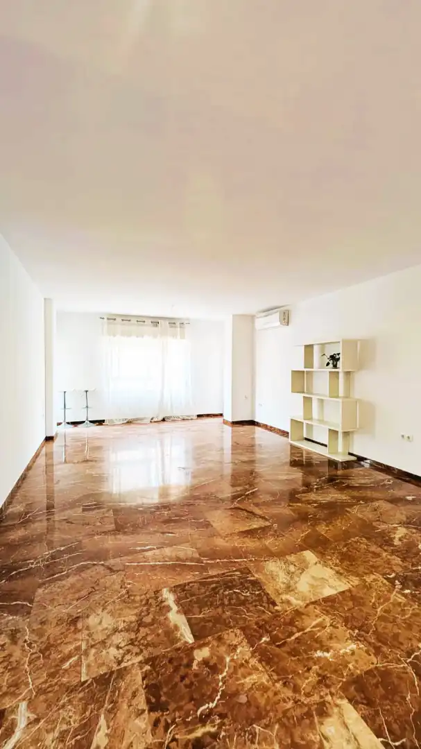 Flat with terrace to rent in Calle Santa Clotilde 33, imagen 3