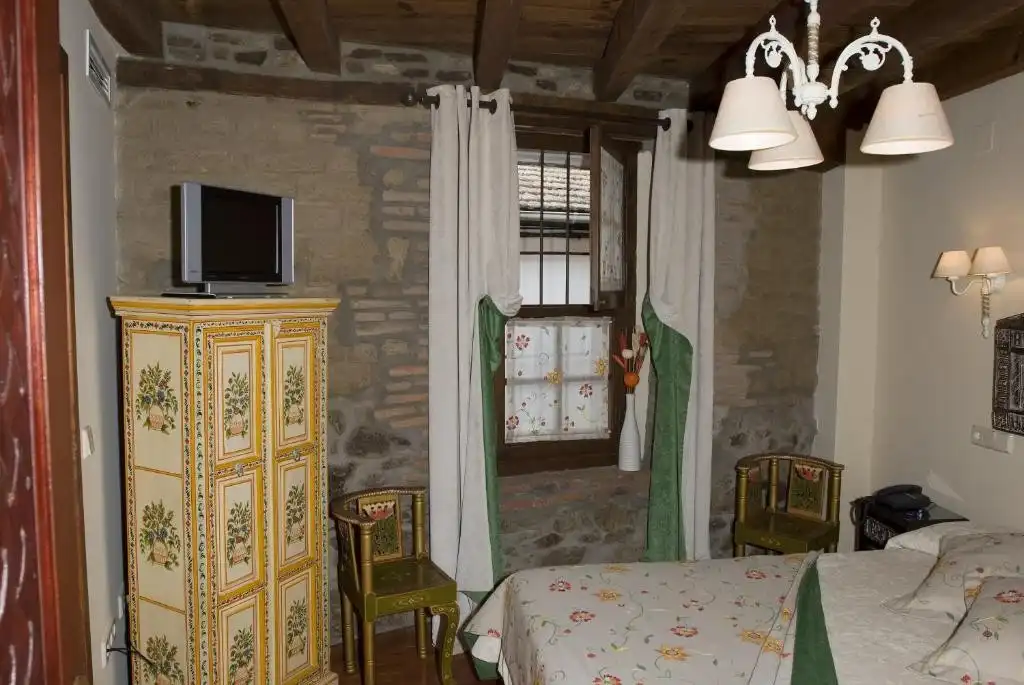 Habitación de Edificio en venta en Santa María del Tiétar
