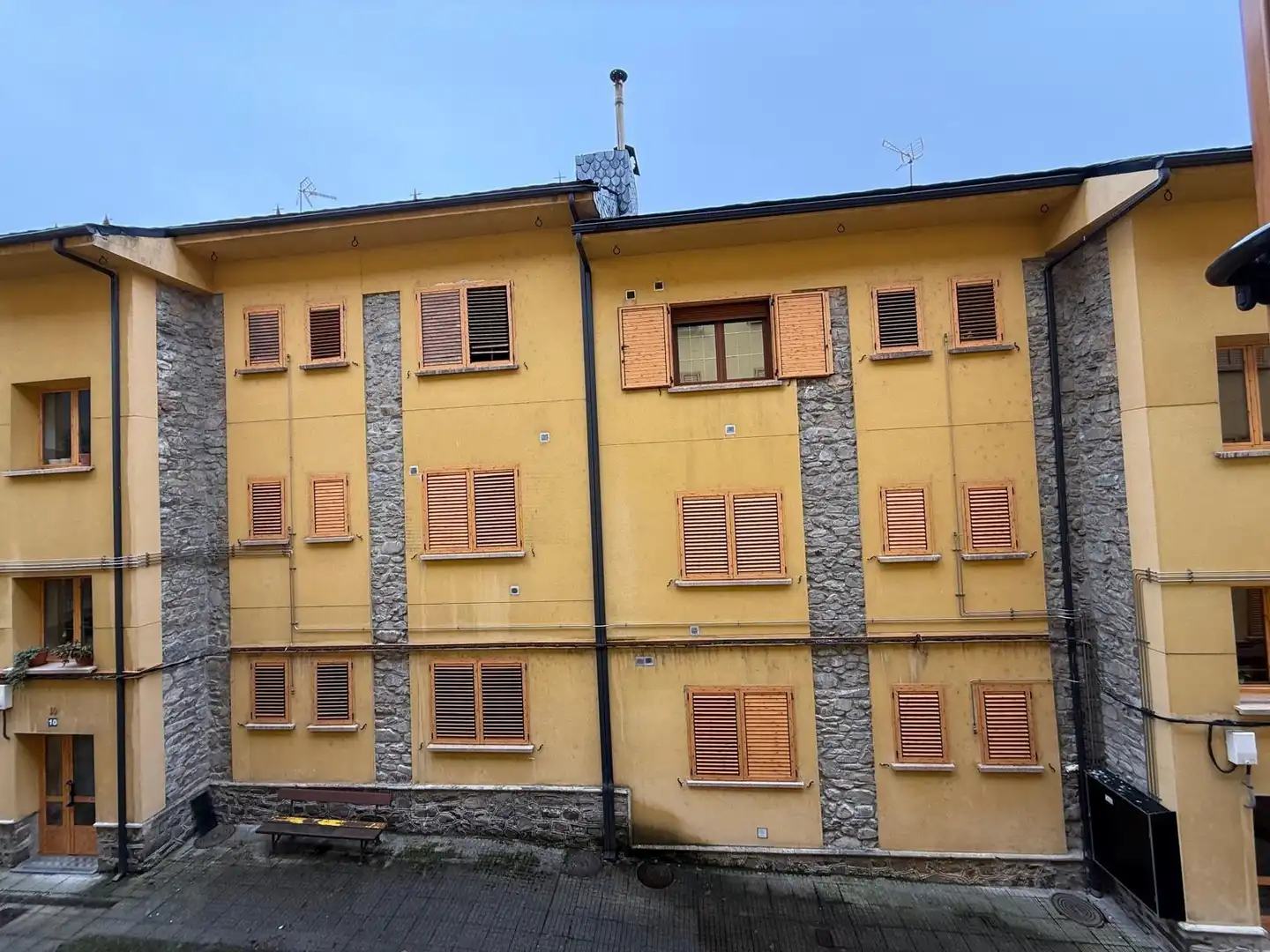 Exterior view of Flat for sale in Degaña  with Storage room