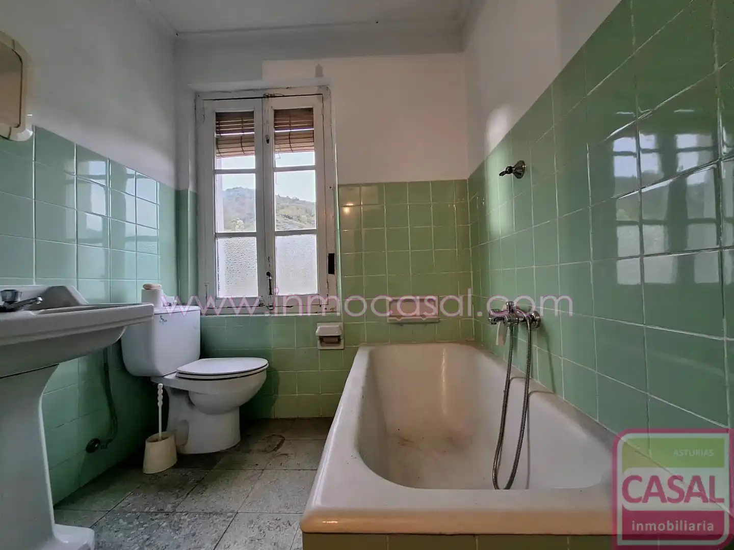 Baño de Casa o chalet en venta en Mieres (Asturias) con Trastero