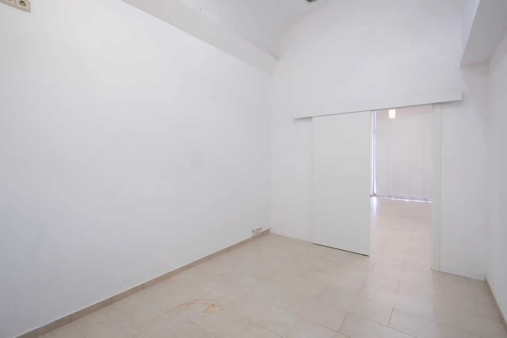 Local comercial de lloguer a Calle de María de Molina, imagen 15