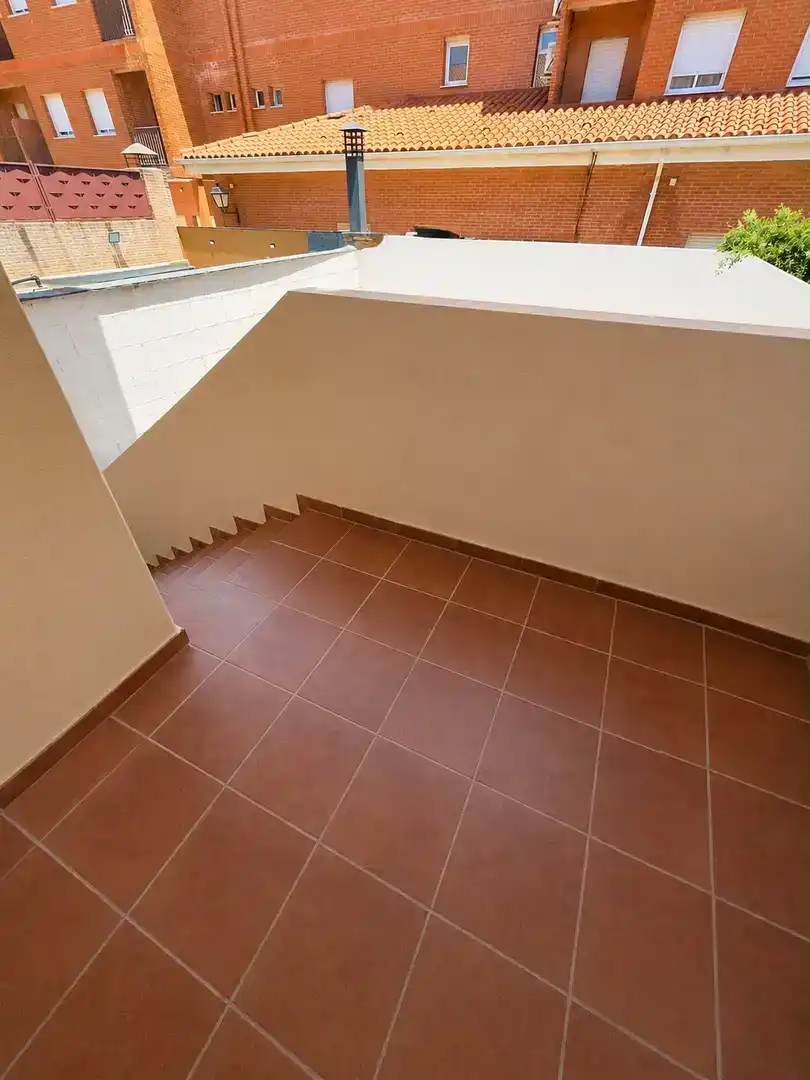 Casa o chalet en venta en Ocaña con Jardín privado, Parquet y Piscina