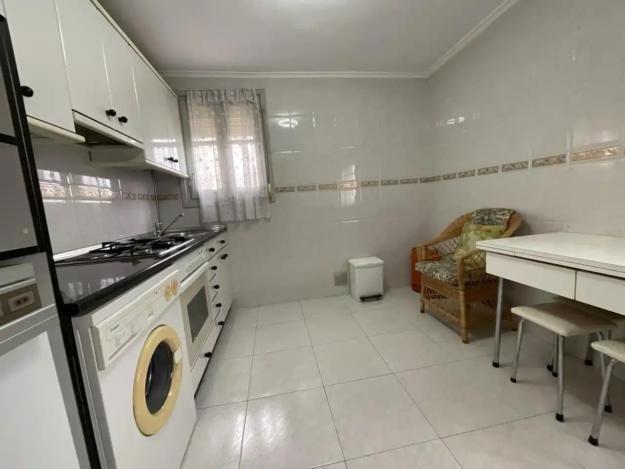 Küche von Wohnung zum Verkauf in Santo Domingo de la Calzada mit Möbliert