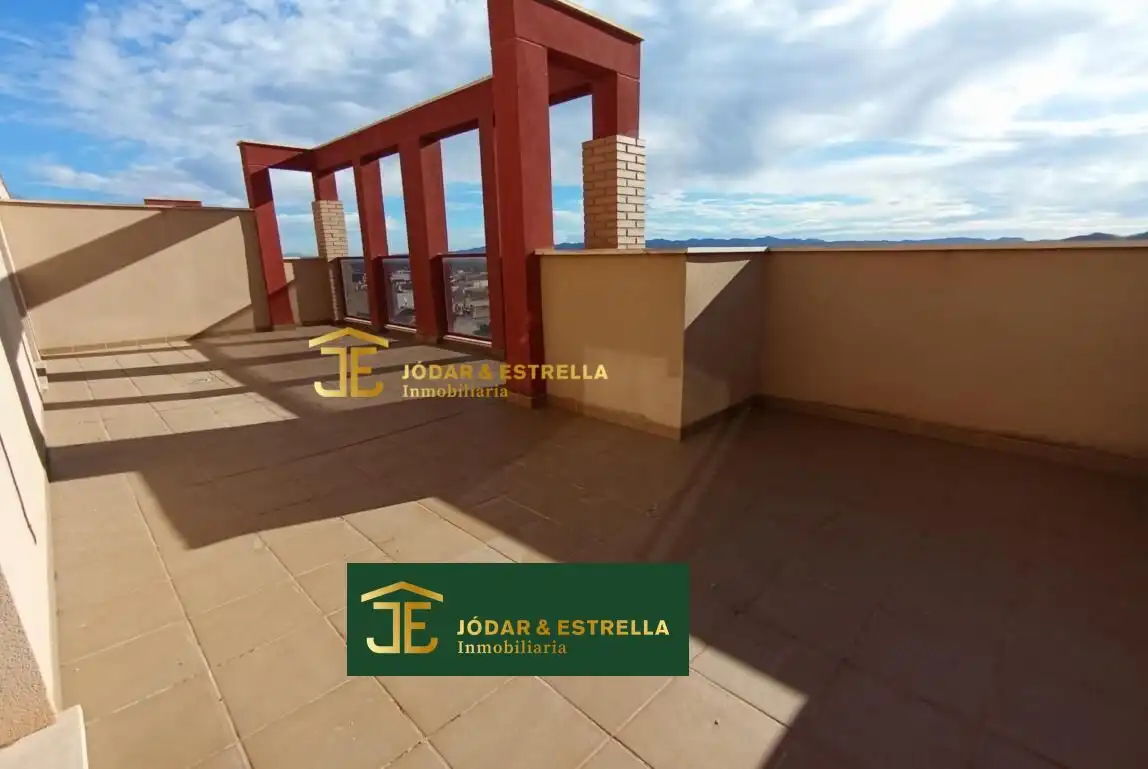 Penthouse with terrace for sale in Puerto Lumbreras